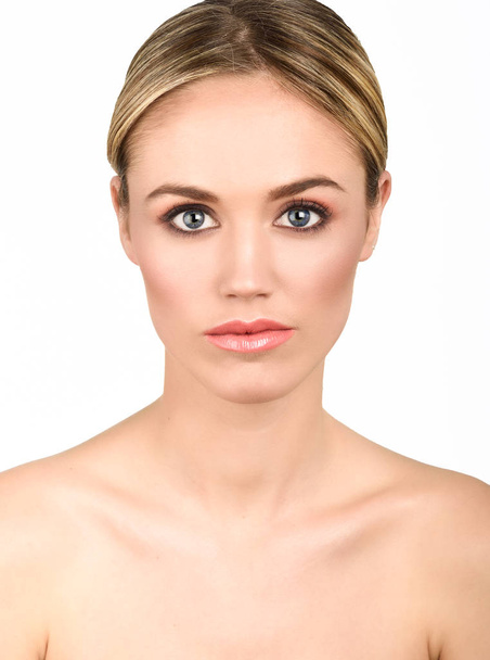 Beautiful blonde woman with clean fresh skin close up - Фото, зображення
