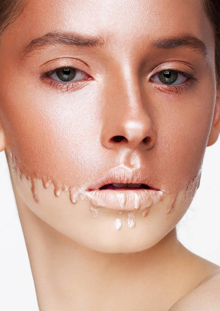 Beauty portrait with foundation makeup over face - Foto, Imagem