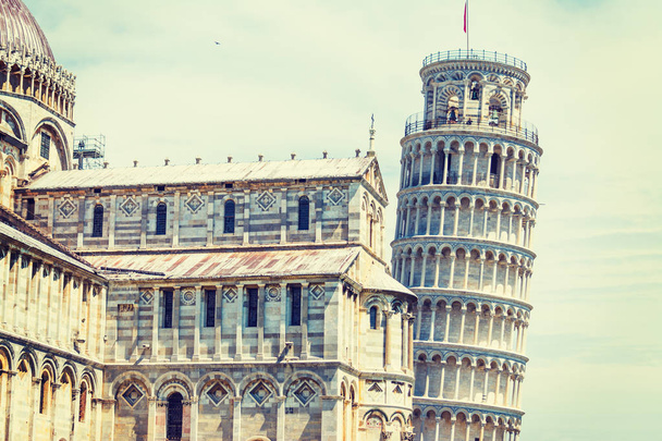 Собор и наклонная башня в Пизе
 - Фото, изображение
