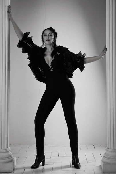 Elegant fashionable woman wearing black dress - Valokuva, kuva