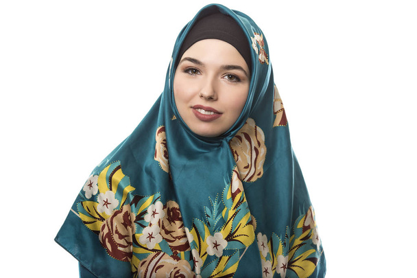 Female Wearing Hijab Isolated on a White Background - Fotoğraf, Görsel