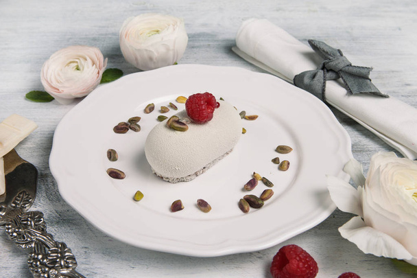 Cake with raspberry - Valokuva, kuva