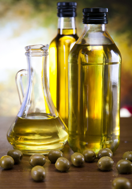 huile d'olive et olives - Photo, image