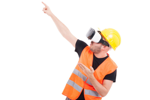 Excited constructor with virtual goggles - Фото, изображение