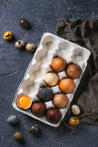 Brown colored easter eggs - Foto, Imagen