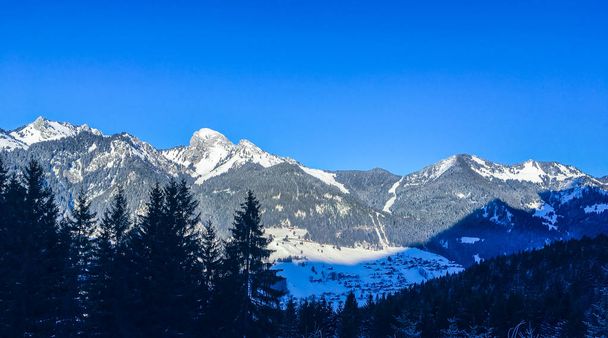 Ski resort, francouzské Alpy, Turistika - Fotografie, Obrázek
