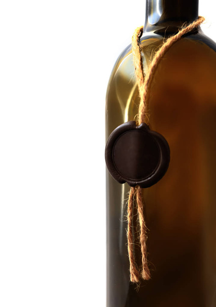 シーリング ワックスのクローズ アップとワインのボトル - 写真・画像