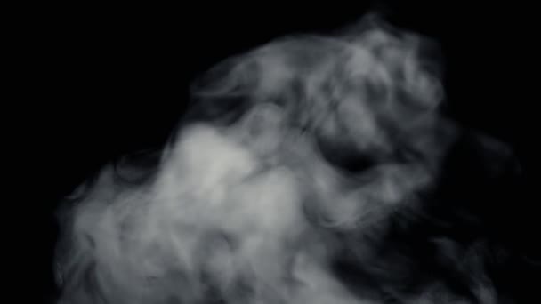 Fumaça pesada se movendo perto do solo do lado direito
 - Filmagem, Vídeo