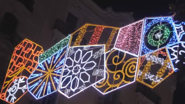 Улица Барселоны на Рождество
 - Кадры, видео