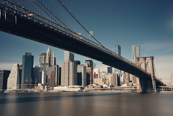 Бруклінський міст і центрі Манхеттена - Фото, зображення