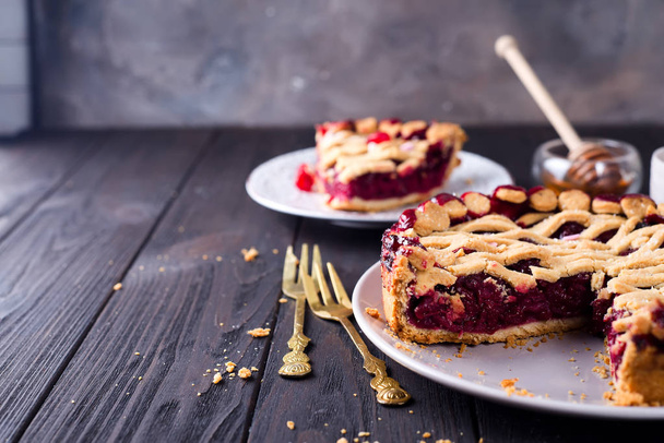 Homemade cherry pie - Foto, afbeelding