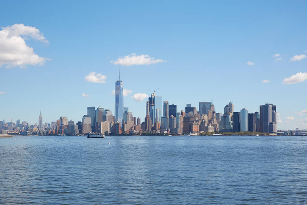 New York city skyline wide view, clear sunny day - Фото, зображення
