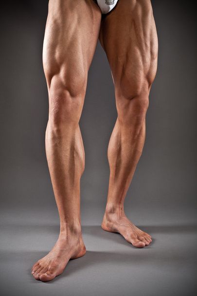 Jambes masculines musclées
 - Photo, image