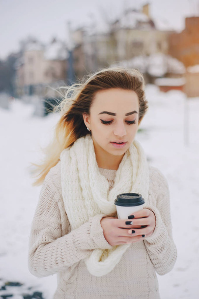 beautiful girl on winter walk - Foto, Imagem