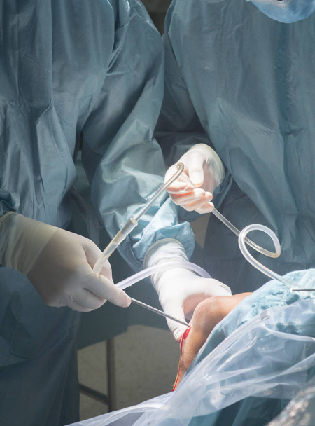 Knie-Operation im Krankenhaus - Foto, Bild