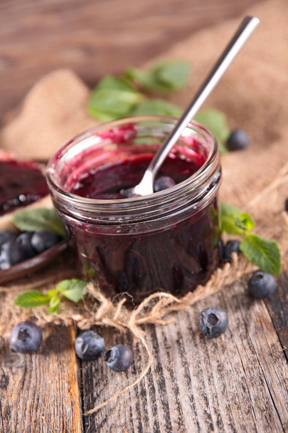 tasty blueberry jam  - Foto, afbeelding
