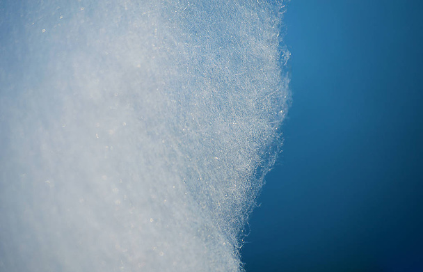 Производство сахарной ваты на открытом воздухе
 - Фото, изображение