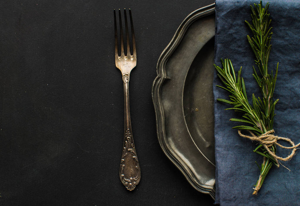 Table setting with rosemary - Foto, afbeelding