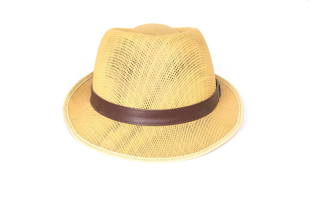 Vintage stro hoed fasion geïsoleerd op witte achtergrond. - Foto, afbeelding