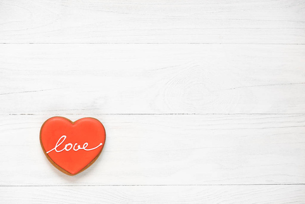 Gingerbread, a beautiful heart for Valentine to Valentine's Day  - Φωτογραφία, εικόνα