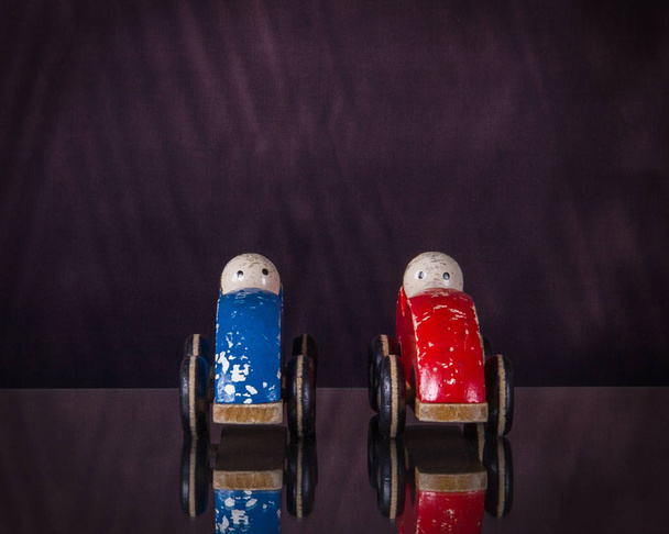 Two toy cars started in same directions. - Fotografie, Obrázek