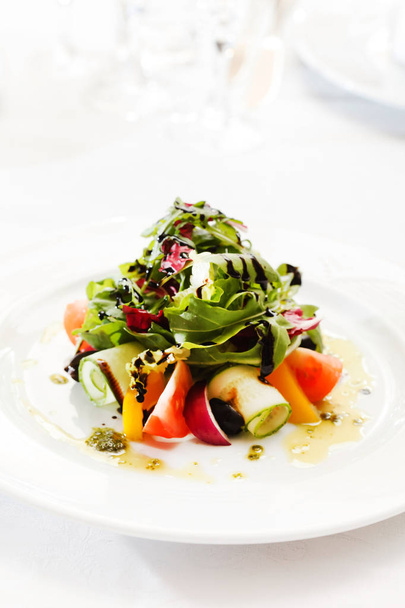 Delicious fresh salad - Foto, Imagem