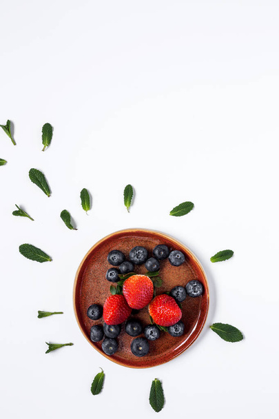 Mix of strawberries and blueberries - Photo, image