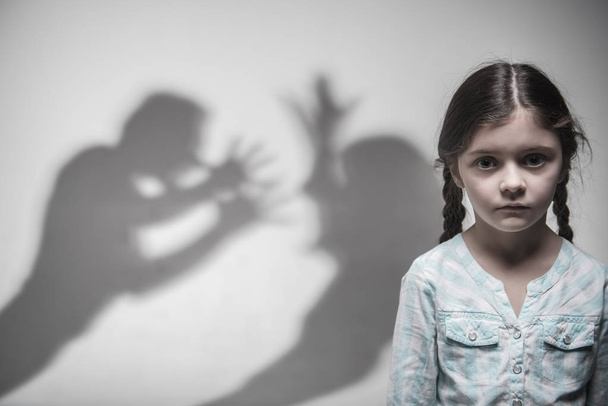 Silhouette of parents expressing quarrel - Valokuva, kuva