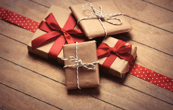 Подарки и ленты
 - Фото, изображение