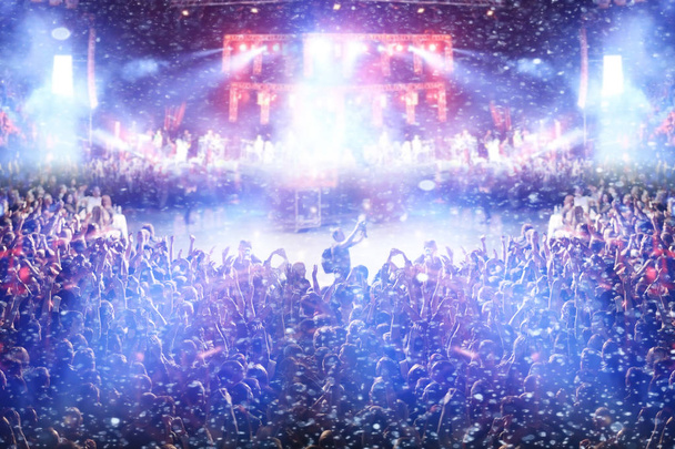 emberek éjszakai rock koncert  - Fotó, kép