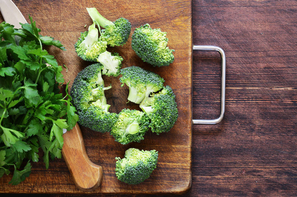 frischer grüner Brokkoli Gemüse gesunde Ernährung - Foto, Bild