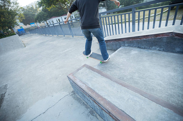 skateboarder legs riding skateboard  - Φωτογραφία, εικόνα