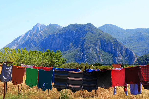 prádlo driying na laně - Fotografie, Obrázek