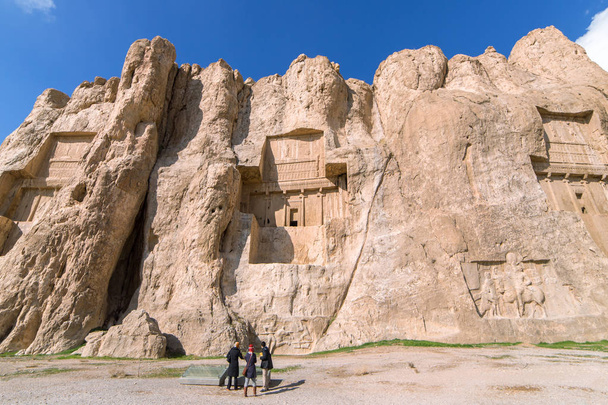 Naqsh-e Rustam in Pars Province - Foto, afbeelding