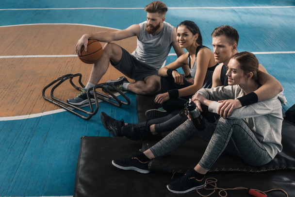 Sporty young people    - Foto, Bild