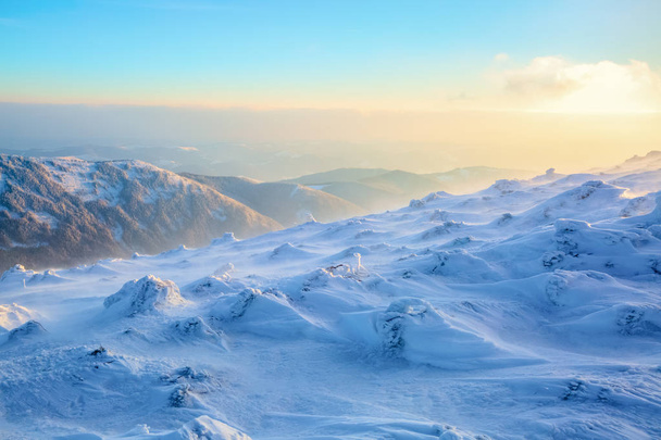 Magic winter sunrise high on the mountains. - Fotografie, Obrázek