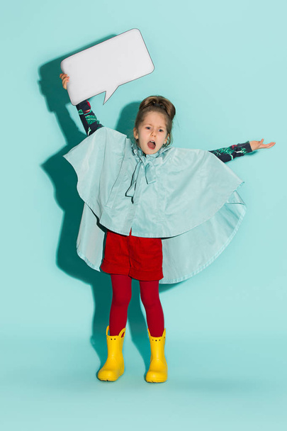 Little girl posing in fashion style wearing autumn clothing. - Photo, Image