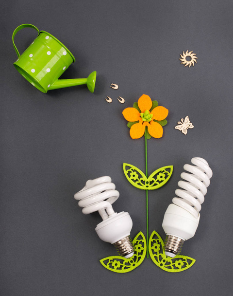 Flor con bulbos ecológicos como hojas
 - Foto, Imagen