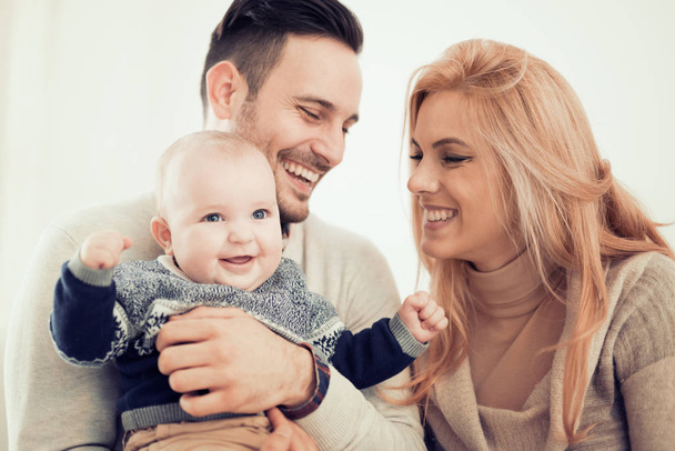 boldog család babával - Fotó, kép