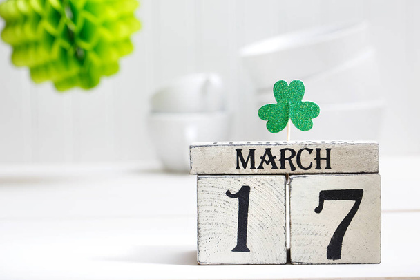 Green clover with calendar - Photo, image