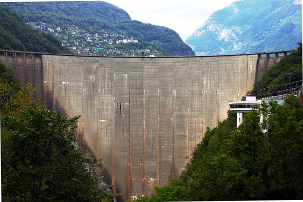 Barrage Verzasca in Ticino - Photo, Image