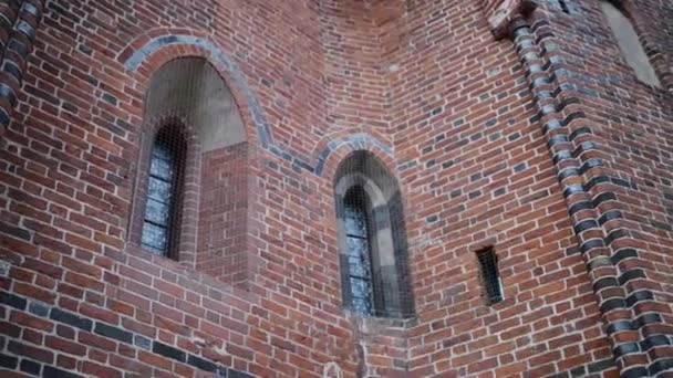 Burg teutonischer Ordnung in Malbork ist flächenmäßig die größte Burg der Welt. es wurde in marienburg, preußen von teutonischen rittern in form einer ordensburg-festung erbaut. - Filmmaterial, Video