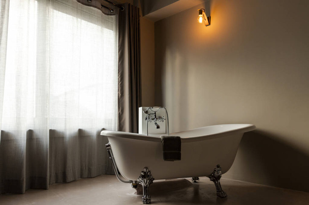 stilvolle klassische Badewanne - Foto, Bild