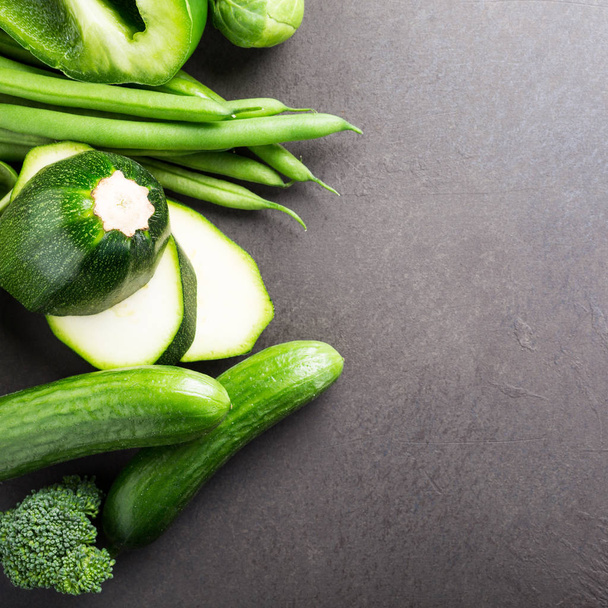 Background with assorted green vegetables - Foto, Imagen