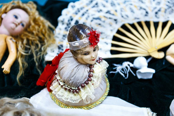 old vintage antique dolls - Φωτογραφία, εικόνα