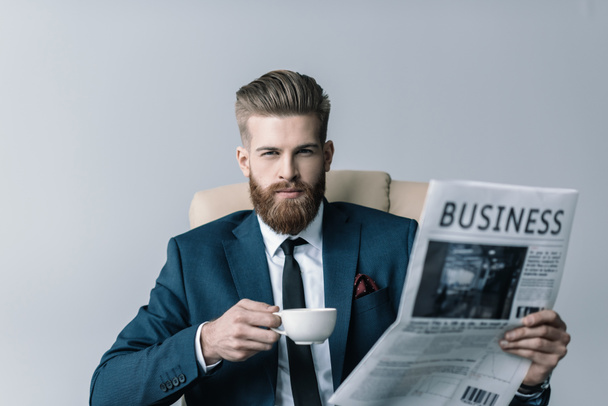 Homme d'affaires avec tasse de café
 - Photo, image