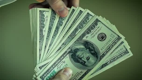 Close-Up Empresário Contar cem dólares Bills
 - Filmagem, Vídeo