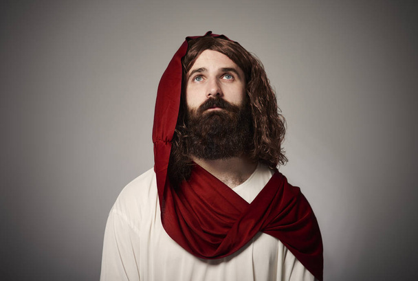 Jesús con el pelo largo
 - Foto, Imagen