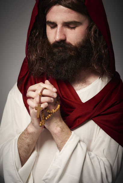 Jezus Chrystus modli się  - Zdjęcie, obraz