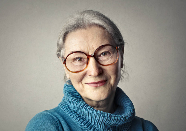 Портрет літньої жінки
  - Фото, зображення